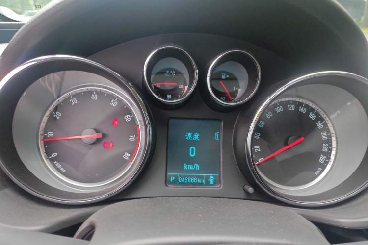 Used Buick Regal 2014 1.6T Fashionable Tech Edition Instrument Cluster