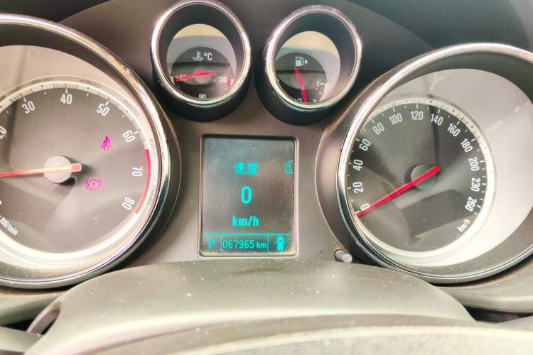 Used Buick Regal 2014 1.6T Fashionable Tech Edition Instrument Cluster