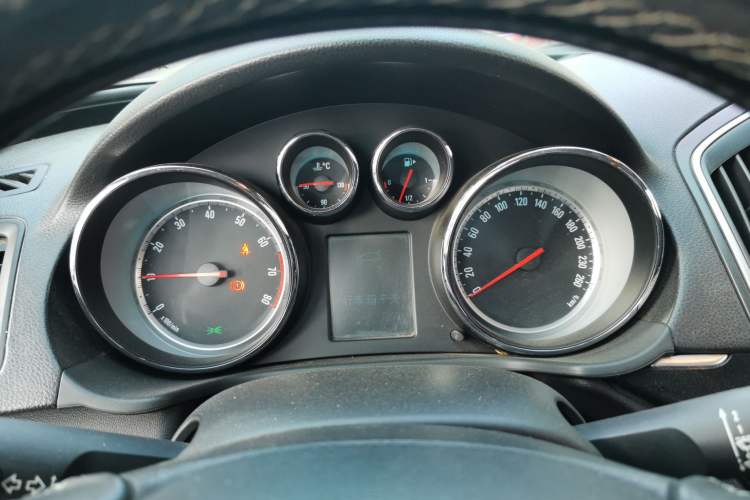 Used Buick Regal 2014 1.6T Fashionable Tech Edition Instrument Cluster