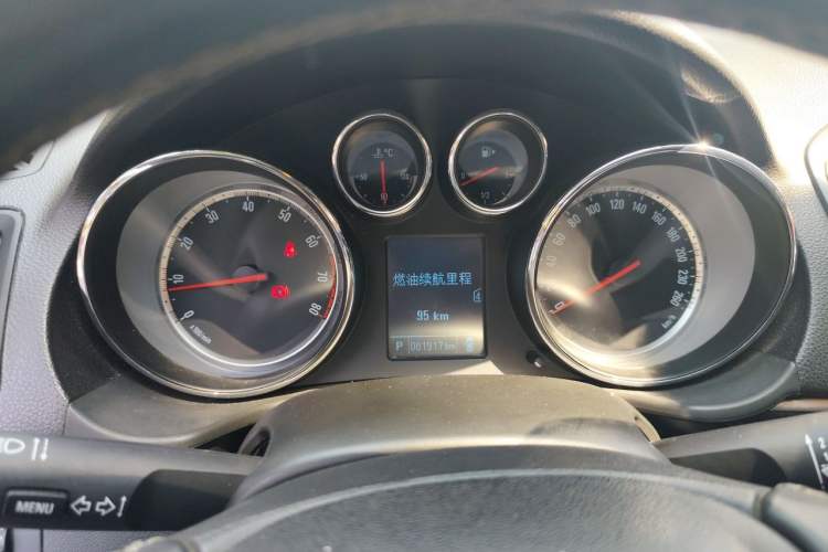 Used Buick Regal 2014 1.6T Fashionable Tech Edition Instrument Cluster