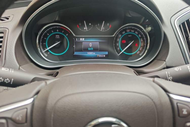 Used Buick Regal 2014 2.0L Elite Fashion Edition Instrument Cluster