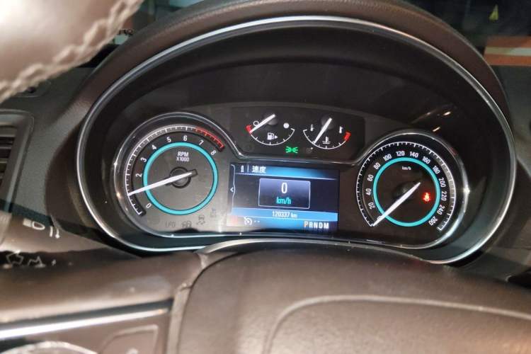 Used Buick Regal 2014 2.0L Elite Fashion Edition Instrument Cluster