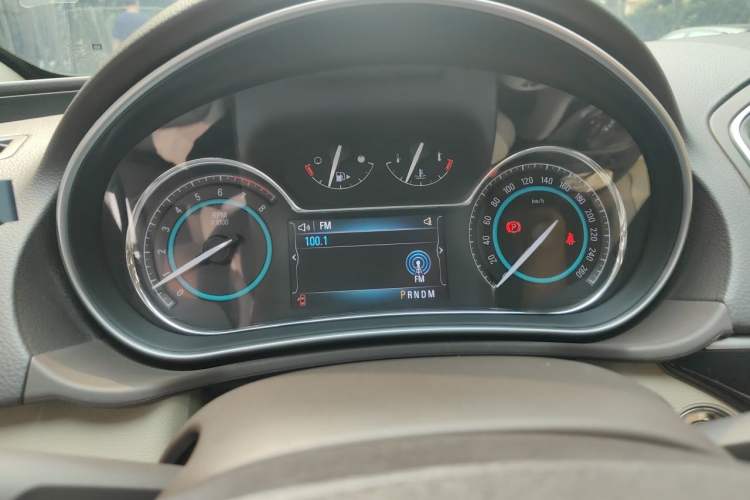 Used Buick Regal 2014 2.0L Elite Fashion Edition Instrument Cluster
