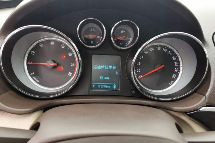 Used Buick Regal 2014 2.0L Leading Fashion Edition Instrument Cluster