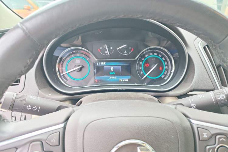 Used Buick Regal 2014 2.0L Elite Fashion Edition Instrument Cluster