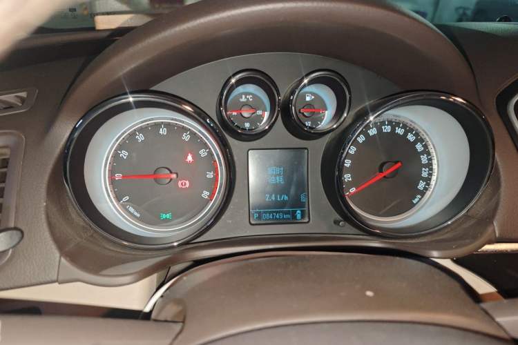 Used Buick Regal 2014 2.0L Leading Fashion Edition Instrument Cluster