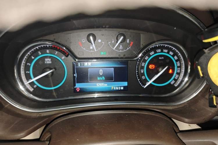 Used Buick Regal 2014 2.0L Elite Fashion Edition Instrument Cluster