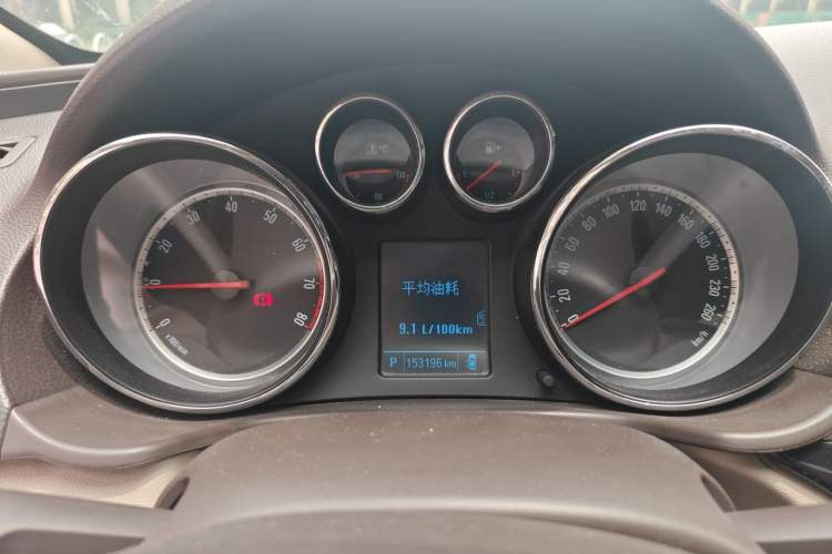 Used Buick Regal 2014 2.0L Leading Fashion Edition Instrument Cluster