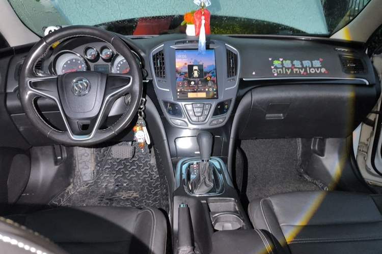 Used Buick Regal 2014 1.6T Fashionable Tech Edition Interior 2