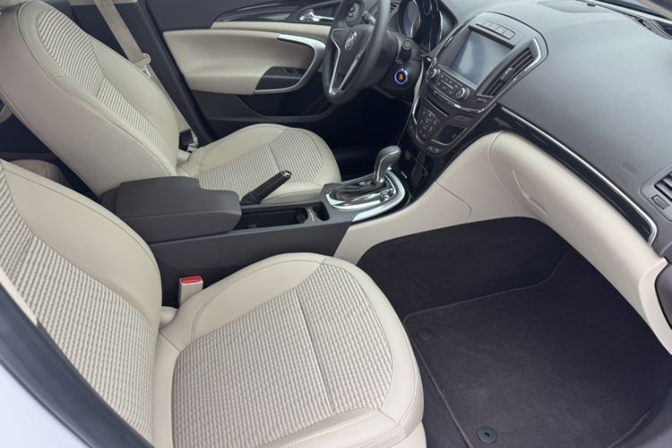 Used Buick Regal 2014 2.0L Leading Fashion Edition Interior 5