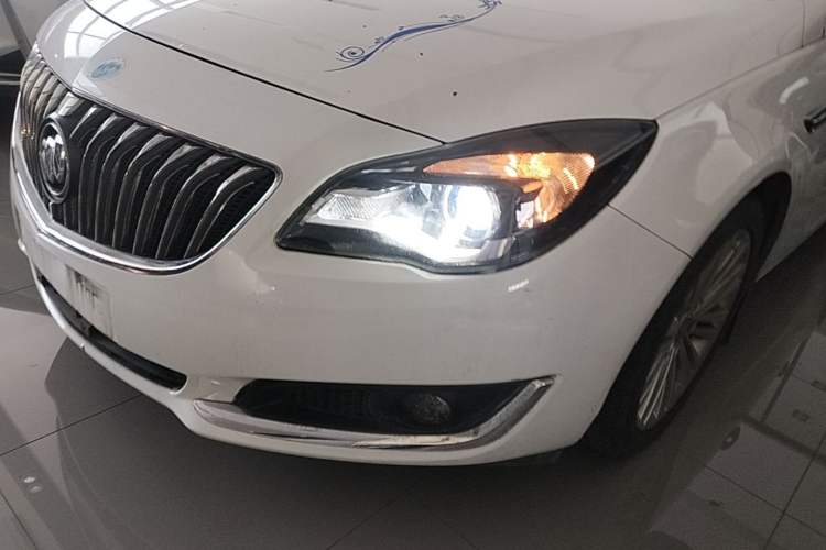 Used Buick Regal 2014 2.4L SIDI Elite Fashion Edition Left Front Headlight