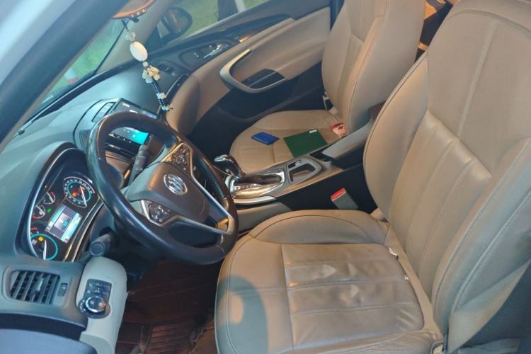Used Buick Regal 2014 2.0L Elite Fashion Edition Left Front Seat