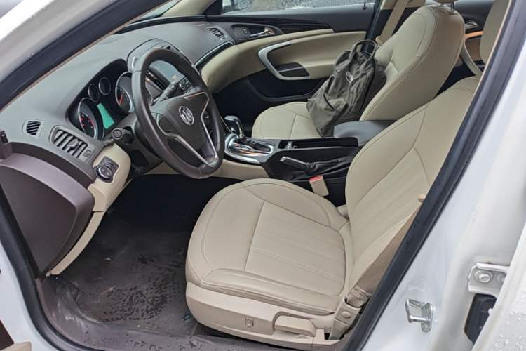 Used Buick Regal 2014 2.0L Leading Fashion Edition Left Front Seat