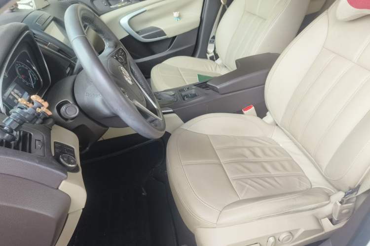 Used Buick Regal 2014 2.0L Elite Fashion Edition Left Front Seat