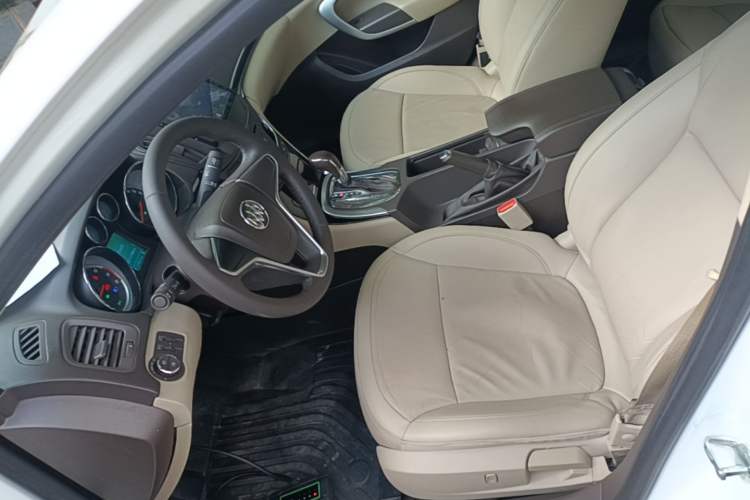 Used Buick Regal 2014 2.0L Leading Fashion Edition Left Front Seat