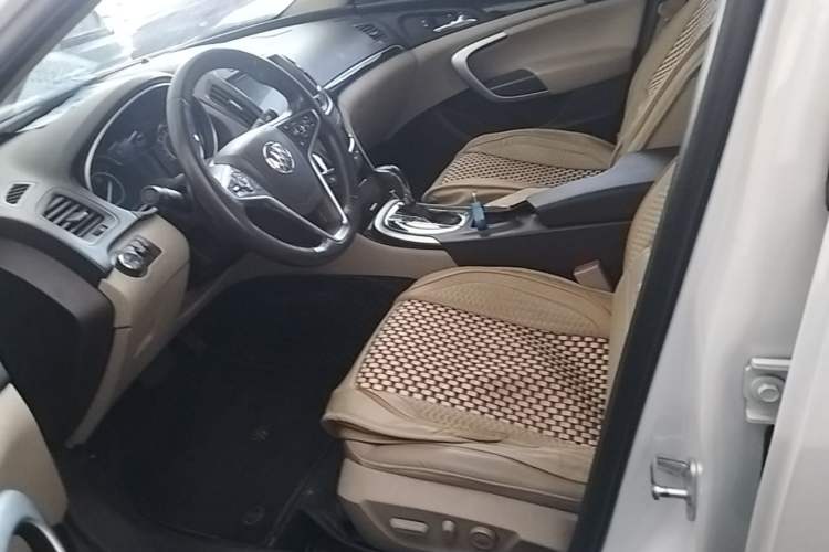 Used Buick Regal 2014 2.4L SIDI Elite Fashion Edition Left Front Seat
