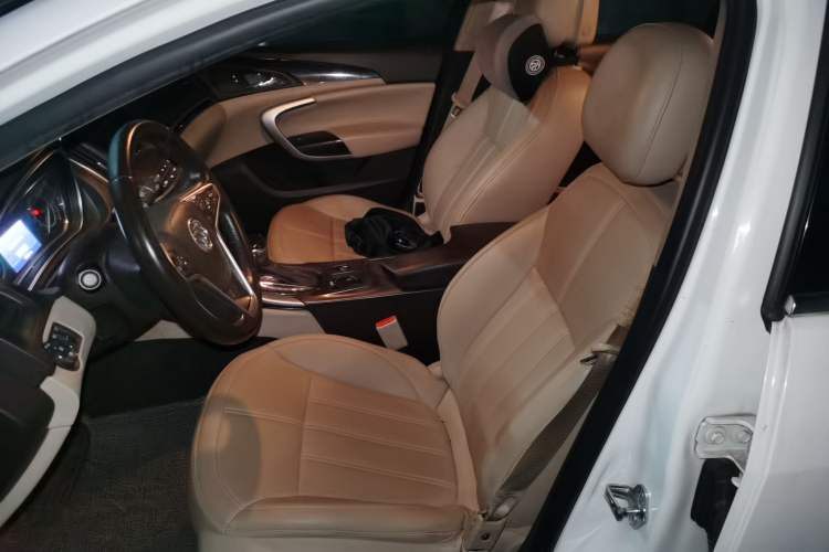 Used Buick Regal 2014 2.0L Elite Fashion Edition Left Front Seat