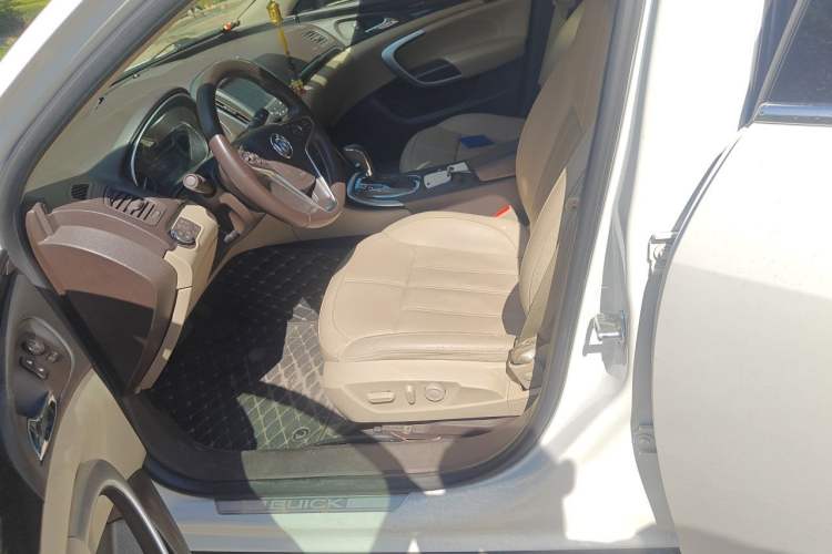 Used Buick Regal 2014 2.0L Elite Fashion Edition Left Front Seat