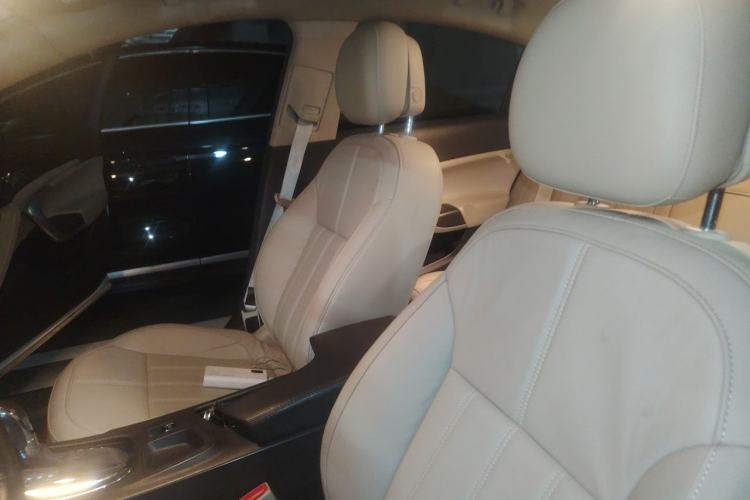 Used Buick Regal 2014 2.0L Elite Fashion Edition Left Front Seat