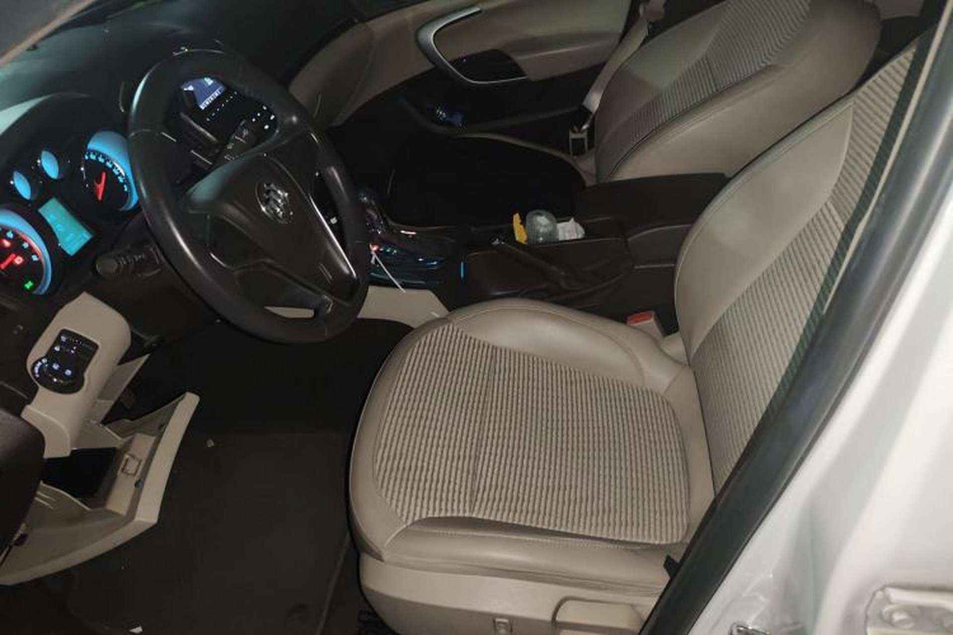 Used Buick Regal 2014 2.0L Leading Fashion Edition Left Front Seat
