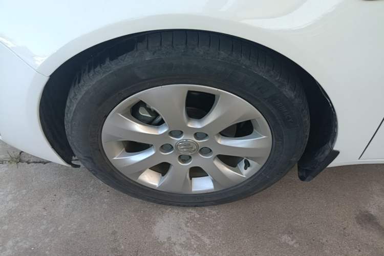 Used Buick Regal 2014 2.0L Leading Fashion Edition Left Front Wheel Hub