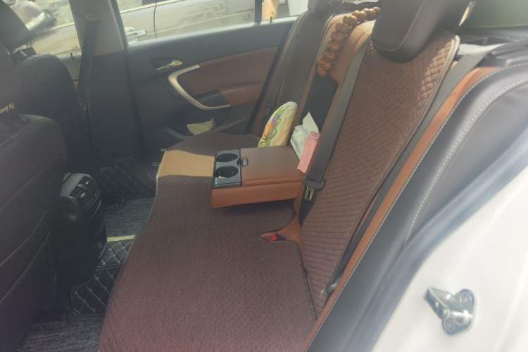Used Buick Regal 2014 GS 2.0T Passionate Sport Edition Left Rear Seat