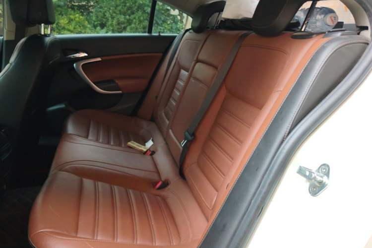 Used Buick Regal 2014 GS 2.0T Grand Sport Edition Left Rear Seat