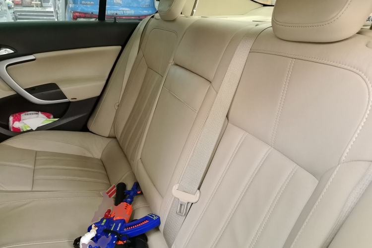 Used Buick Regal 2014 2.0L Elite Fashion Edition Left Rear Seat