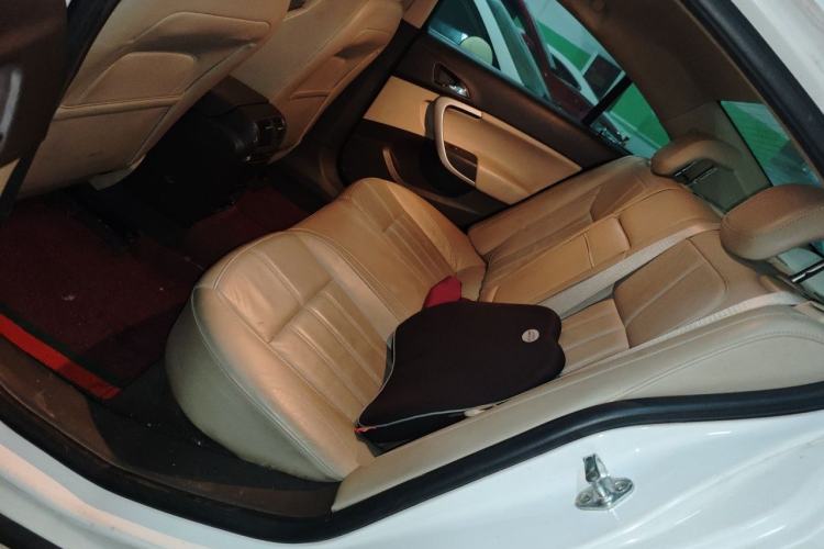 Used Buick Regal 2014 2.0L Elite Fashion Edition Left Rear Seat