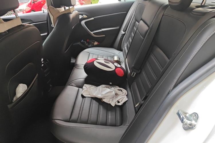 Used Buick Regal 2014 1.6T Fashionable Tech Edition Left Rear Seat