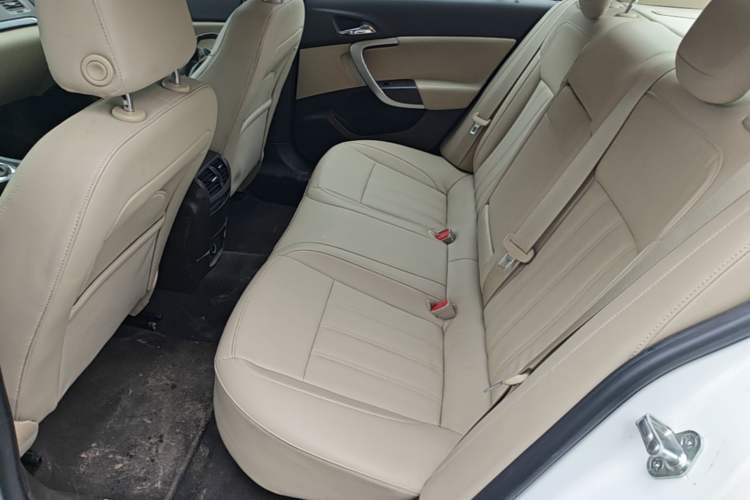Used Buick Regal 2014 2.0L Leading Fashion Edition Left Rear Seat