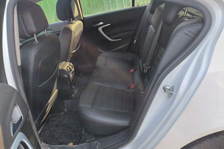 Used Buick Regal 2014 1.6T Fashionable Tech Edition Left Rear Seat