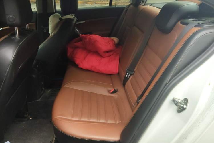 Used Buick Regal 2014 GS 2.0T Grand Sport Edition Left Rear Seat