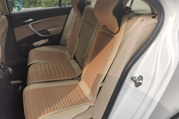 Used Buick Regal 2014 2.0L Elite Fashion Edition Left Rear Seat