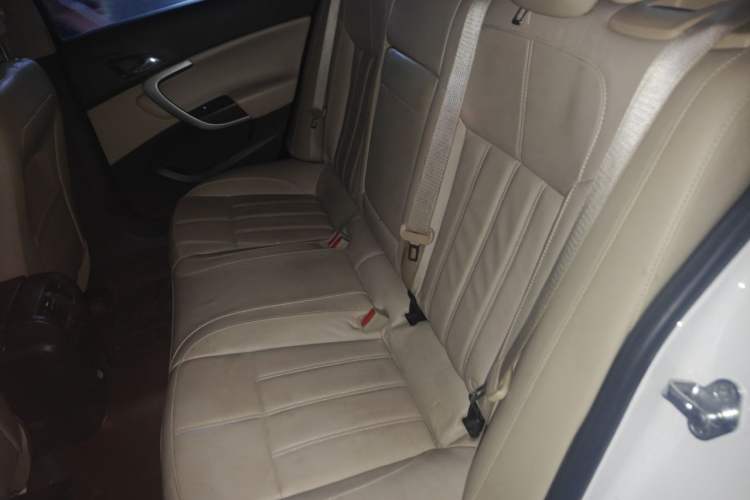 Used Buick Regal 2014 2.0L Elite Fashion Edition Left Rear Seat