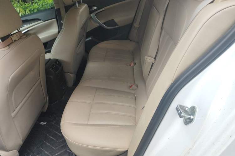Used Buick Regal 2014 2.0L Elite Fashion Edition Left Rear Seat