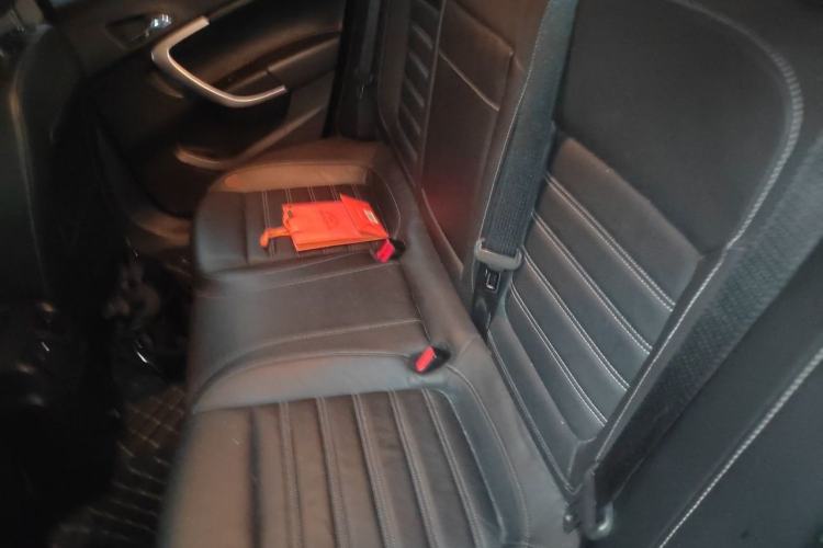 Used Buick Regal 2014 1.6T Fashionable Tech Edition Left Rear Seat