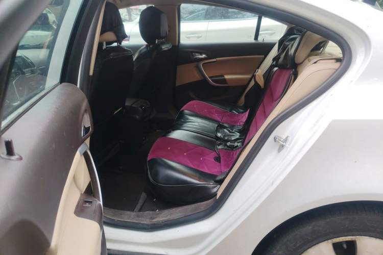 Used Buick Regal 2014 2.0L Elite Fashion Edition Left Rear Seat