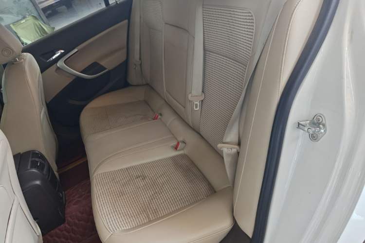 Used Buick Regal 2014 2.0L Leading Fashion Edition Left Rear Seat