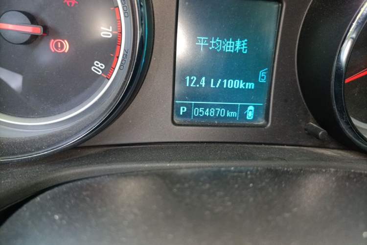 Used Buick Regal 2014 1.6T Fashionable Tech Edition Odometer Close Up