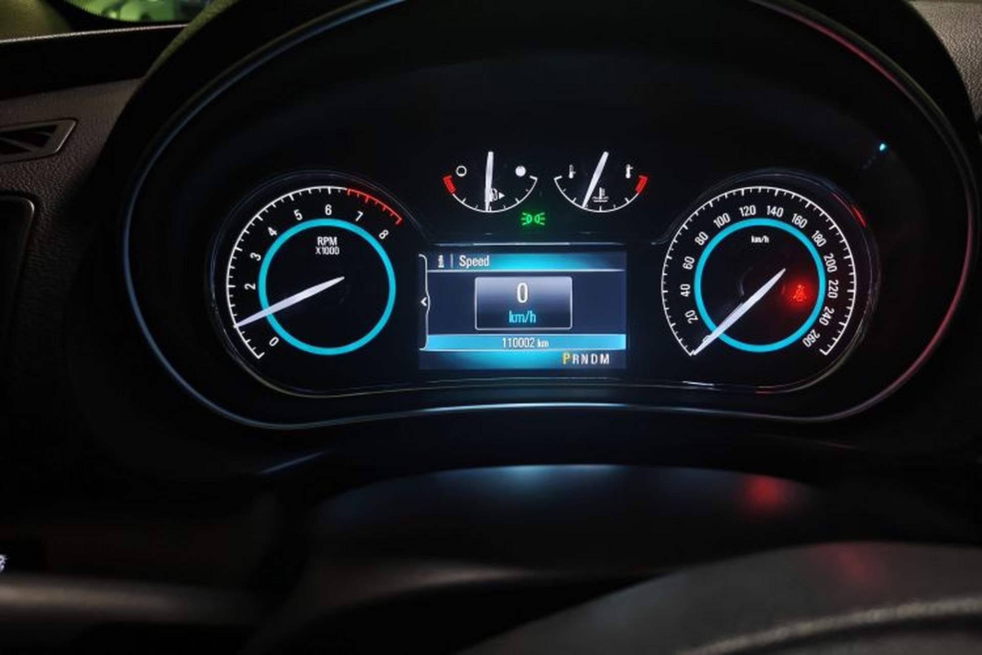 Used Buick Regal 2014 2.0L Elite Fashion Edition Odometer Close Up