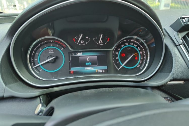 Used Buick Regal 2014 GS 2.0T Grand Sport Edition Odometer Close Up