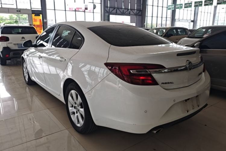Used Buick Regal 2014 2.0L Leading Fashion Edition Rear Left 45 Deg