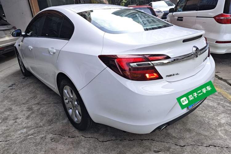Used Buick Regal 2014 2.0L Leading Fashion Edition Rear Left 45 Deg