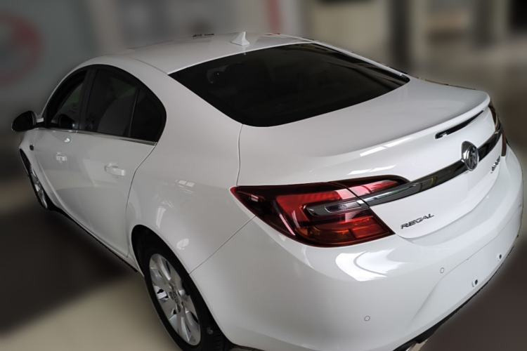 Used Buick Regal 2014 2.0L Leading Fashion Edition Rear Left 45 Deg