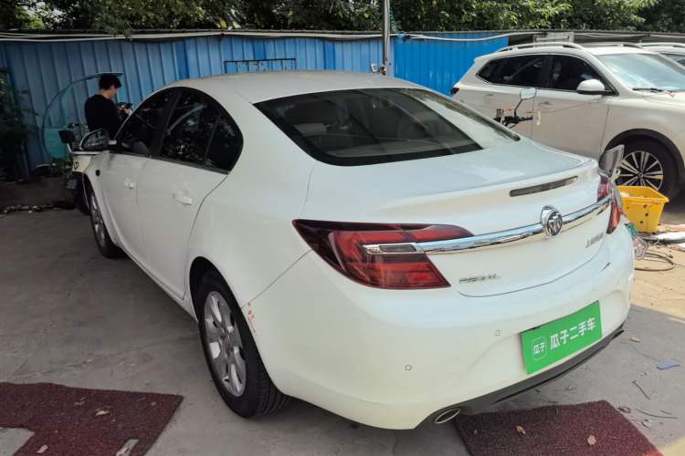Used Buick Regal 2014 2.0L Leading Fashion Edition Rear Left 45 Deg