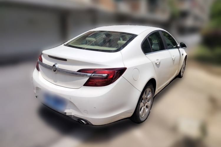 Used Buick Regal 2014 2.0L Leading Fashion Edition Rear Right 45 Deg