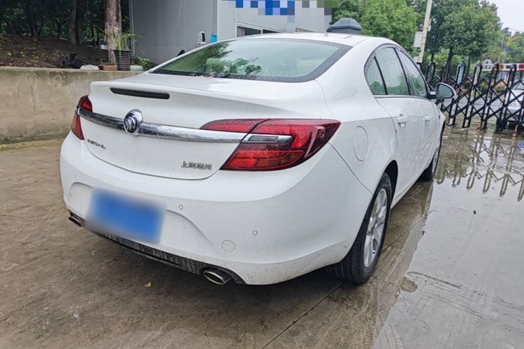 Used Buick Regal 2014 2.0L Leading Fashion Edition Rear Right 45 Deg