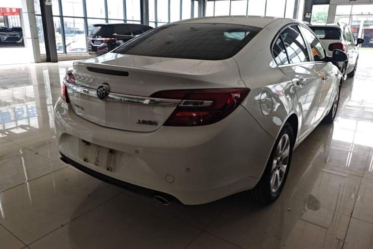 Used Buick Regal 2014 2.0L Leading Fashion Edition Rear Right 45 Deg