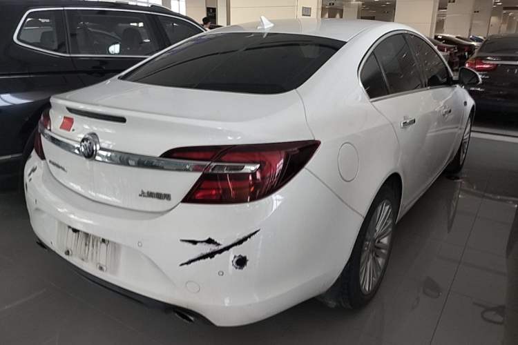 Used Buick Regal 2014 2.4L SIDI Elite Fashion Edition Rear Right 45 Deg
